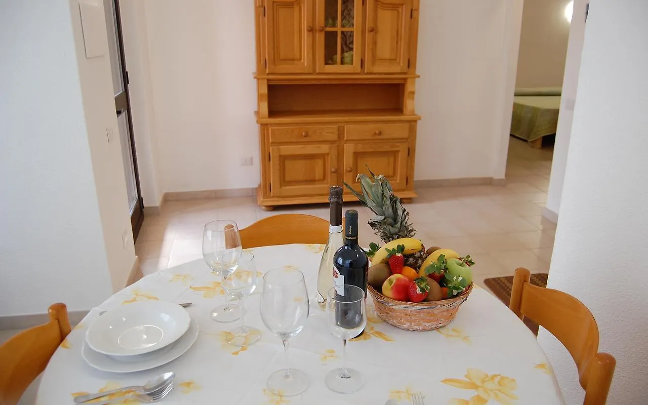 Apartment Appartamenti Brezza Di Mare Monte Nai